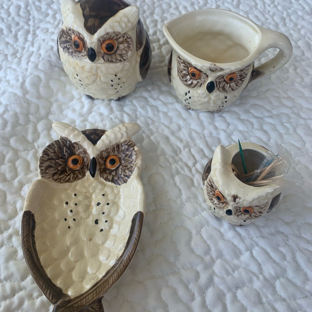 Ceramic Owl Tableware Set spoon, rest, toothpick holder, cream& sugar with lid. - Picture 2 of 10